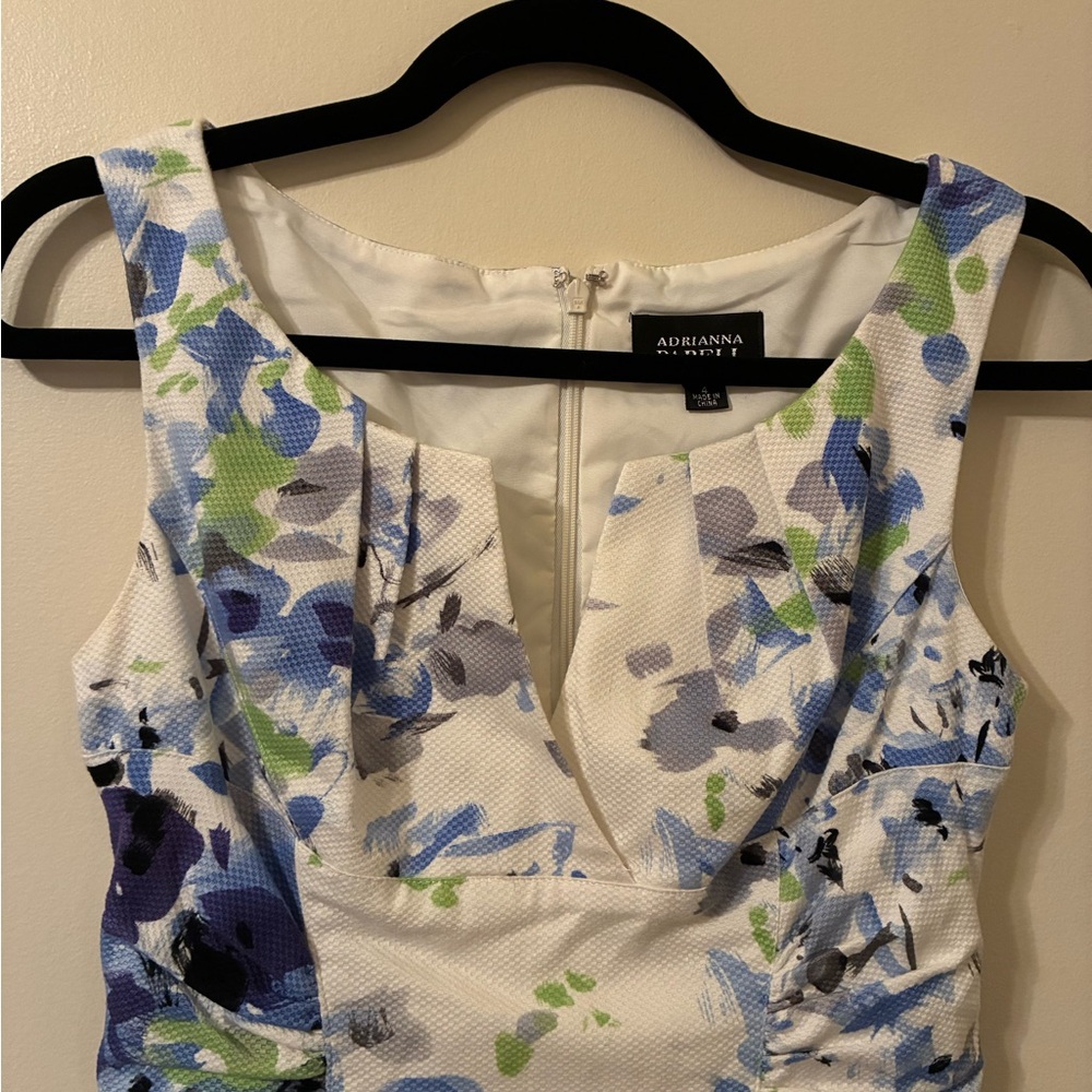 Adrianna Papell White Floral V-Neck Sheath Dress Watercolor EUC 4 Wedding Summer - Picture 3 of 11